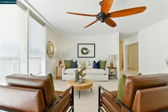 193 Montecito, Oakland CA: https://media.crmls.org/mediaz/050c82b5-61d4-4dd6-9438-2ac2105e8e50.jpg