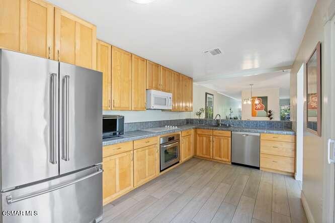 MLS #226003615 image #11