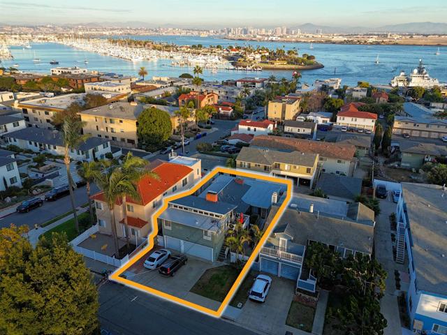 335 39 San Elijo St, San Diego CA: https://media.crmls.org/mediaz/050f6af4-41e4-40d4-92e5-4918c8f76373.jpg