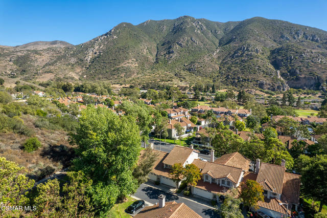 6208 Corte Antigua, Camarillo CA: https://media.crmls.org/mediaz/0510ec32-e1be-4d2e-993b-97acfb7698fc.jpg