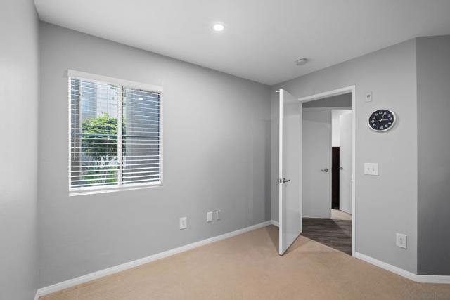 11325 Affinity Ct, San Diego CA: https://media.crmls.org/mediaz/0512337a-9004-4f55-af20-5ed9703a87fe.jpg