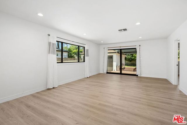 14357 Collins Street, Sherman Oaks CA: https://media.crmls.org/mediaz/05124b28-f67a-48a9-9232-038b6f437bce.jpg