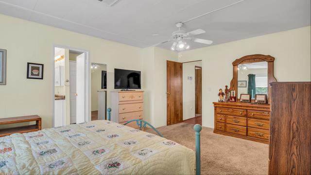 Image 13 of 36 For 15500 Bubbling Wells Road 275