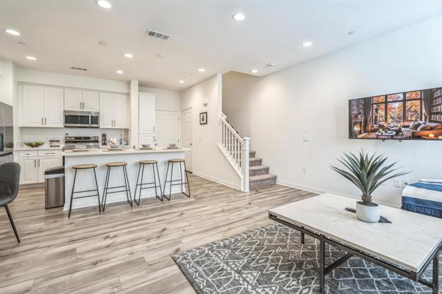 2018 Barite St, Spring Valley CA: https://media.crmls.org/mediaz/051381a3-2731-4f80-876a-3fce93a7300d.jpg