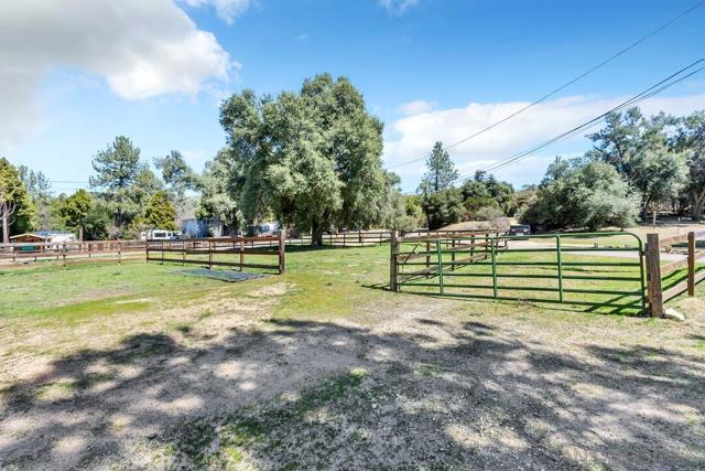 Image 52 of 64 For 28967 Oak Ln