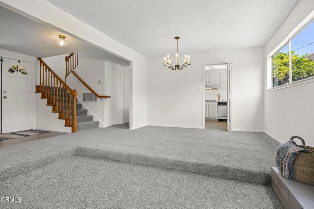 8699 Roswell Street, Ventura CA: https://media.crmls.org/mediaz/0514a3f6-c238-47dc-b833-fa8c6513fab1.jpg