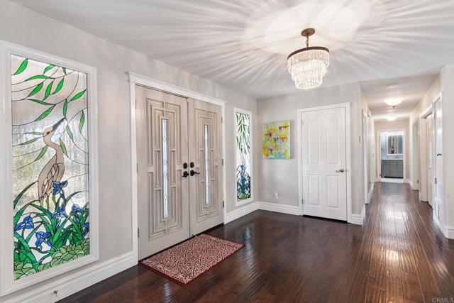 139 Parnassus Circle, Oceanside CA: https://media.crmls.org/mediaz/05156d9e-72ac-47b7-8b13-a3e3110a763a.jpg