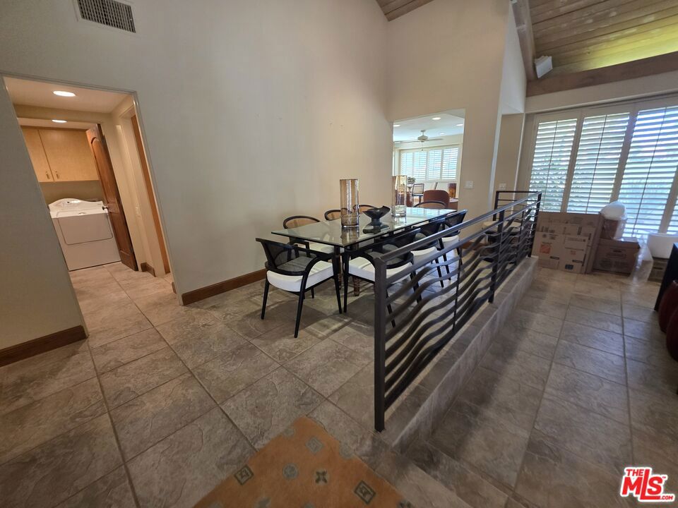 MLS #25595733 image #16