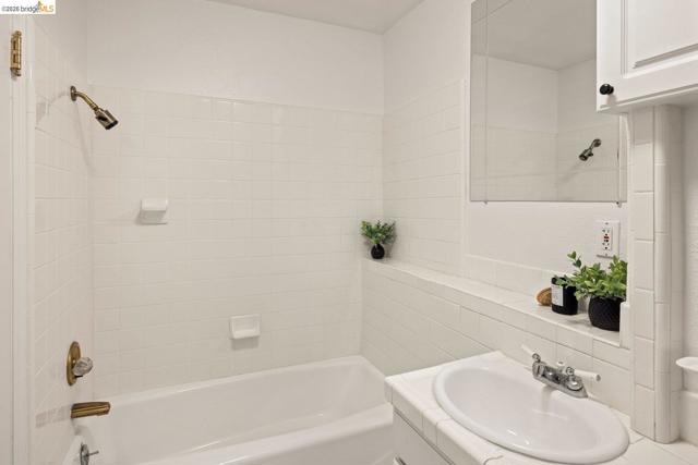 Image 53 of 59 For 6975 Charing Cross Rd