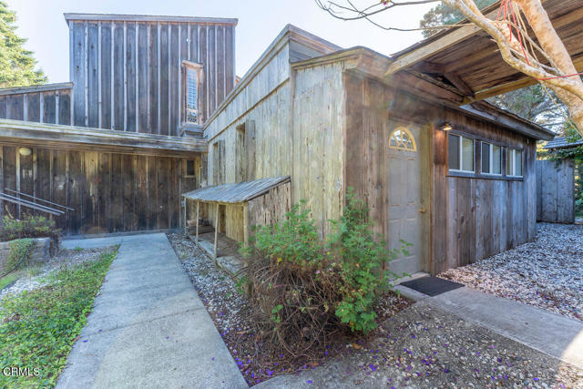 Detail Gallery Image 4 of 33 For 9001 N Highway 1, Mendocino,  CA 95460 - 2 Beds | 2/1 Baths