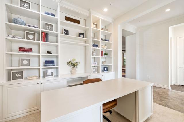 Image 32 of 69 For 82707 Woodcreek Court