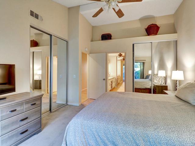 54671 Inverness Way, La Quinta CA: https://media.crmls.org/mediaz/051717ca-e491-4ccb-bc14-330885eadd1c.jpg