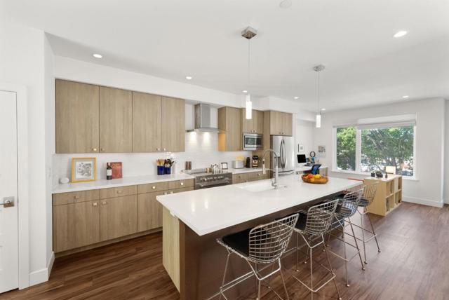 304 Thomas Terrace, Scotts Valley CA: https://media.crmls.org/mediaz/05179963-37ec-448f-beeb-abf391c436b2.jpg