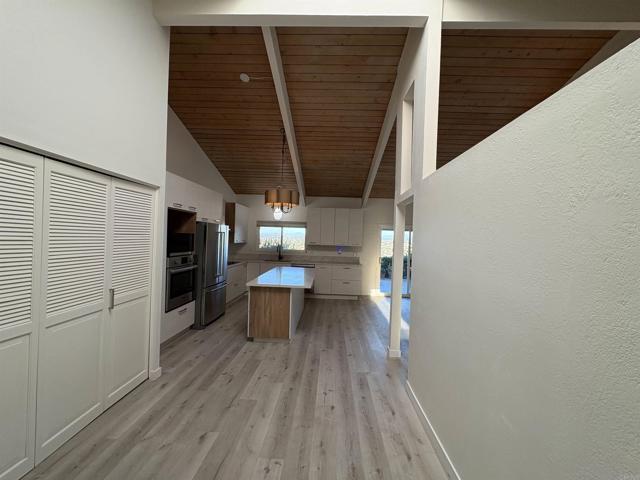 Image 5 of 23 For 5605 Soledad Mountain Rd