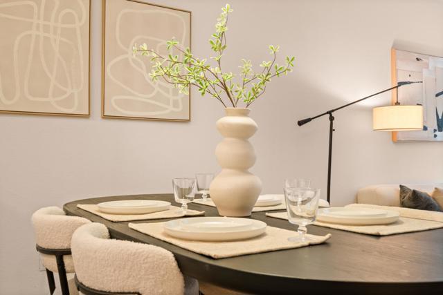 613 Swallowtail Court, Brisbane CA: https://media.crmls.org/mediaz/051a9dcb-257c-49ea-a62a-4b2f2e1acd49.jpg