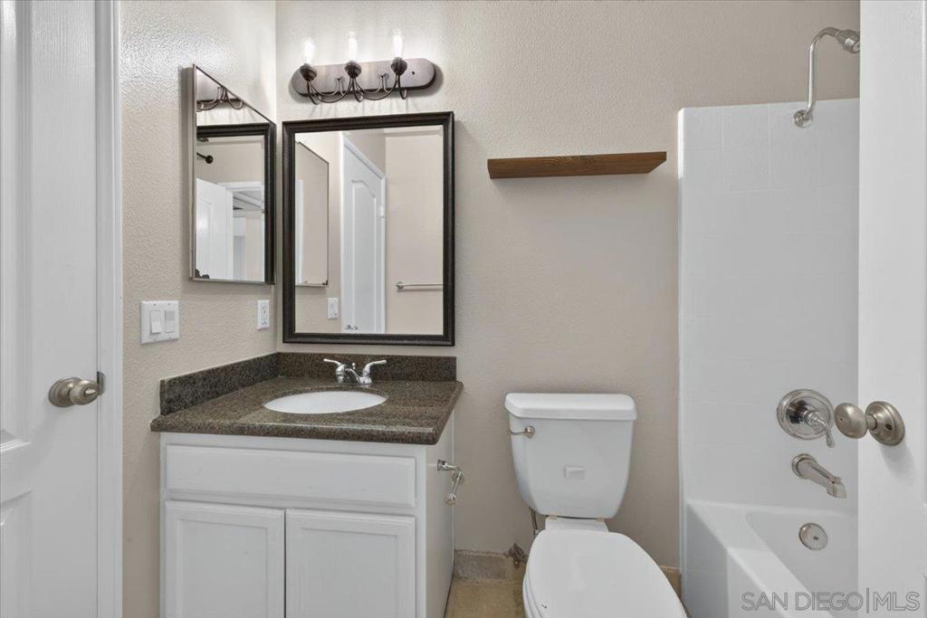 7120 Shoreline Dr - photo 9
