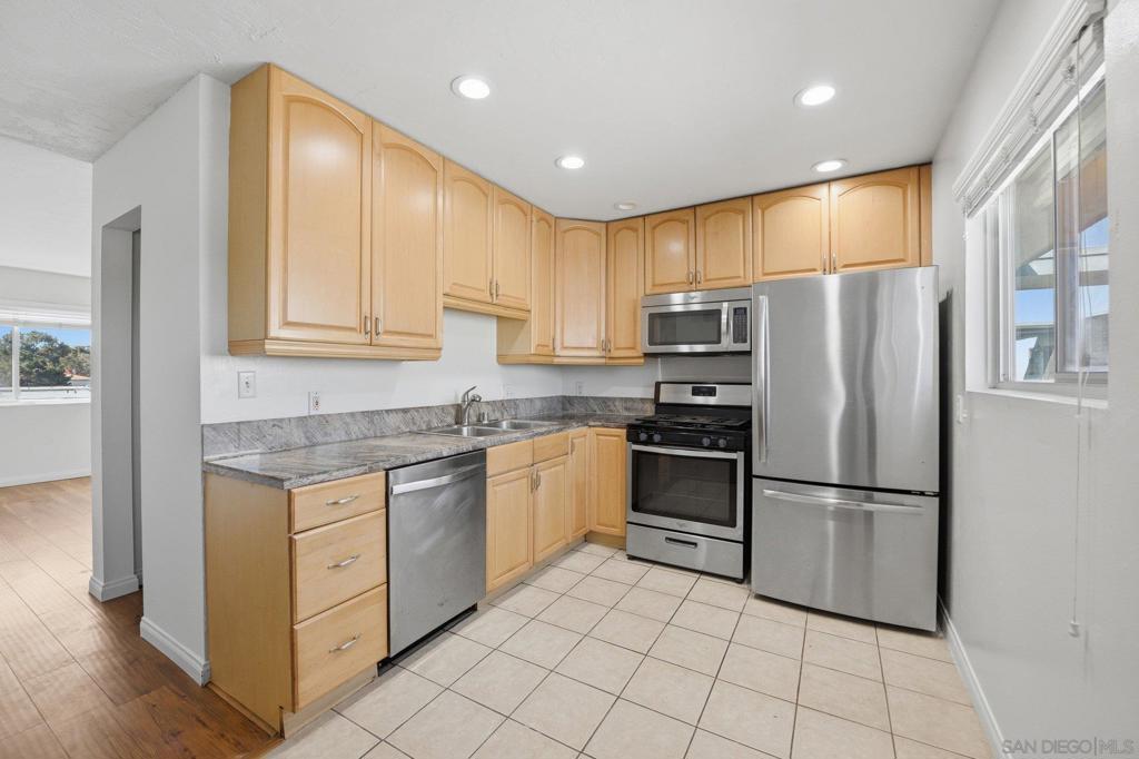 4875 Cole St - photo 5