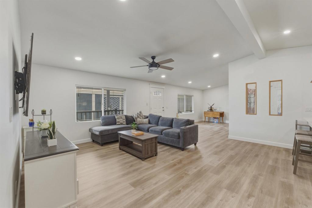 200 Emerald Drive - photo 4