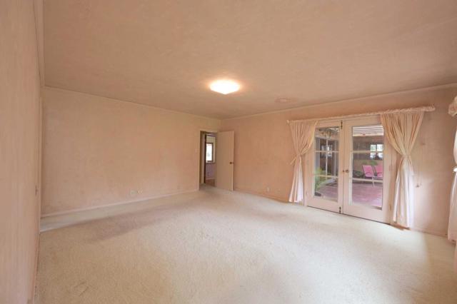 1735 Crockett Lane, Hillsborough CA: https://media.crmls.org/mediaz/051bcd00-f04b-4652-8a24-7a43a36f244c.jpg