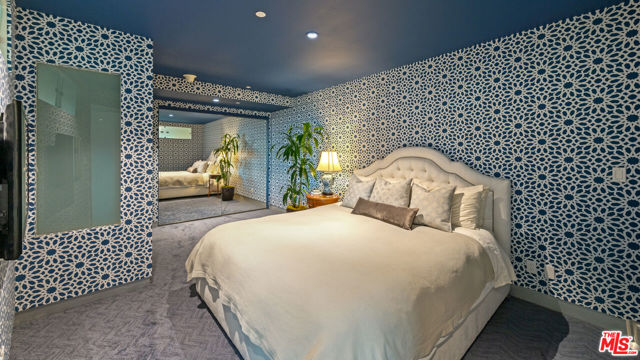 9353 Nightingale Drive, Los Angeles CA: https://media.crmls.org/mediaz/051c27a6-4cb6-4c4f-9abb-c2d3a535f181.jpg