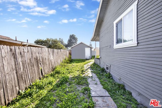 4124 W 64th Street, Inglewood CA: https://media.crmls.org/mediaz/051cfb1a-d333-44d7-8bea-bd88186120a4.jpg