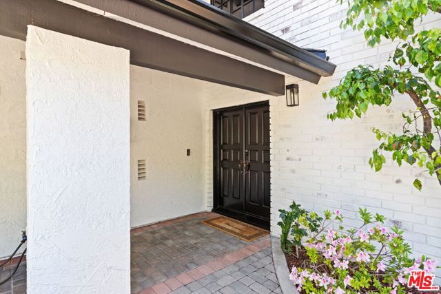 Drew Fenton | 1060 Chantilly Road Los Angeles CA | MLS: 7138387