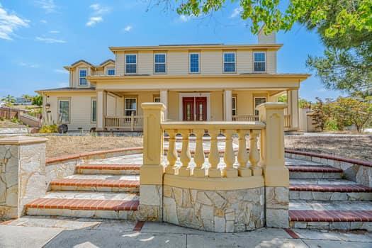 2557 Bentley Ridge Drive, San Jose CA: https://media.crmls.org/mediaz/051e20e9-0192-458e-b437-da4ed60b741a.jpg