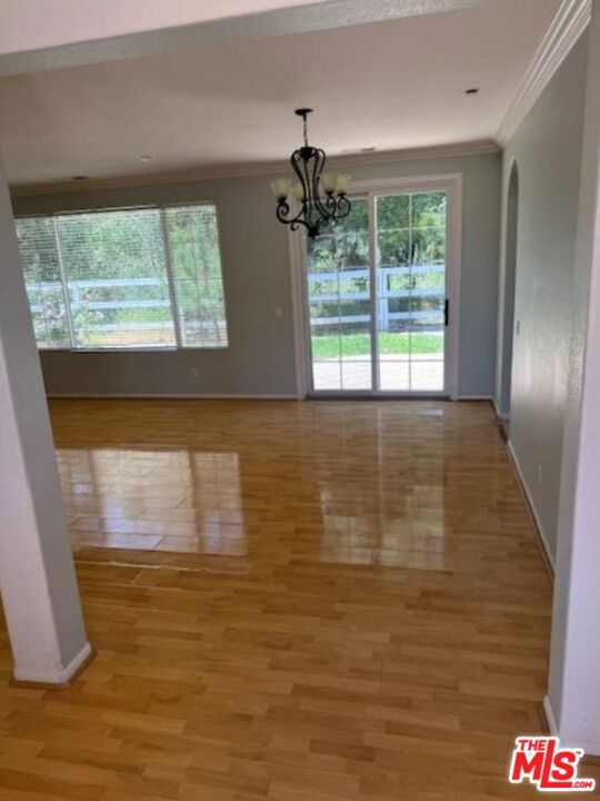 1808 Fallbrook Oaks Court, Fallbrook CA: https://media.crmls.org/mediaz/051f8ef1-1aff-4e0e-a57a-ac2fe8af761f.jpg