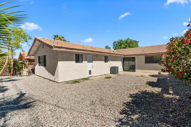 53125 Avenida Herrera, La Quinta CA: https://media.crmls.org/mediaz/051fd2ef-0400-4a19-bddf-b6668061ddb2.jpg