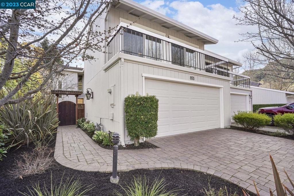 855 Augusta Drive