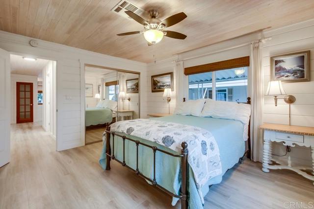 276 N El Camino Real, Oceanside CA: https://media.crmls.org/mediaz/0520aa70-ef7a-4dd4-a064-ee0dc90ff557.jpg