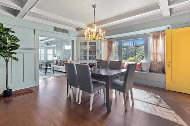 4229 Saint James Place, San Diego CA: https://media.crmls.org/mediaz/0520b0f0-5c9c-422b-a524-9b3d0693175f.jpg