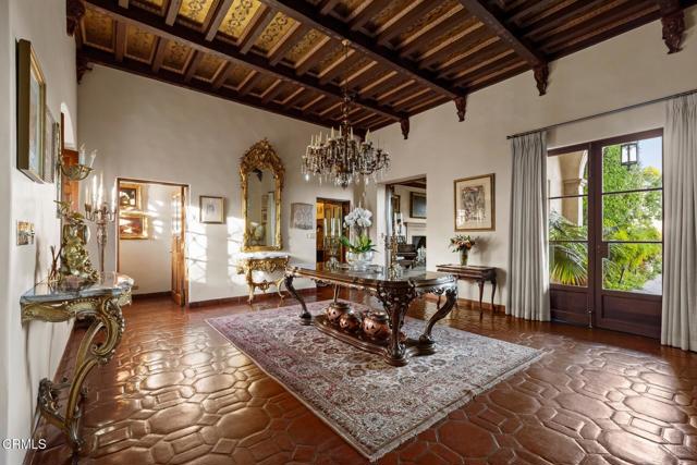 Detail Gallery Image 10 of 39 For 262 S San Rafael Ave, Pasadena,  CA 91105 - 6 Beds | 5/6 Baths