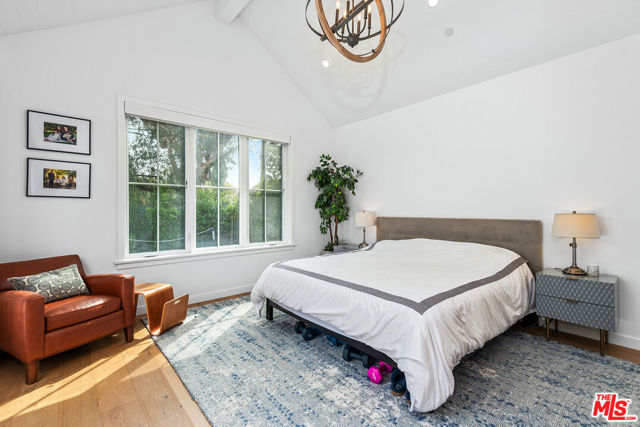 7614 Truxton Avenue, Los Angeles CA: https://media.crmls.org/mediaz/05218f1b-70eb-4a01-adb7-9f5344a95573.jpg