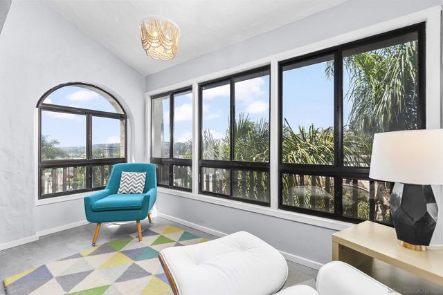 2510 Clairemont Dr, San Diego CA: https://media.crmls.org/mediaz/05219568-77f0-4eca-92a9-f5871d01d8bb.jpg
