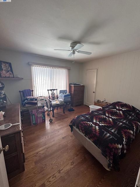574 Juana Ave, San Leandro CA: https://media.crmls.org/mediaz/0521a19d-83b6-49e7-a218-cb4dbc4ac582.jpg