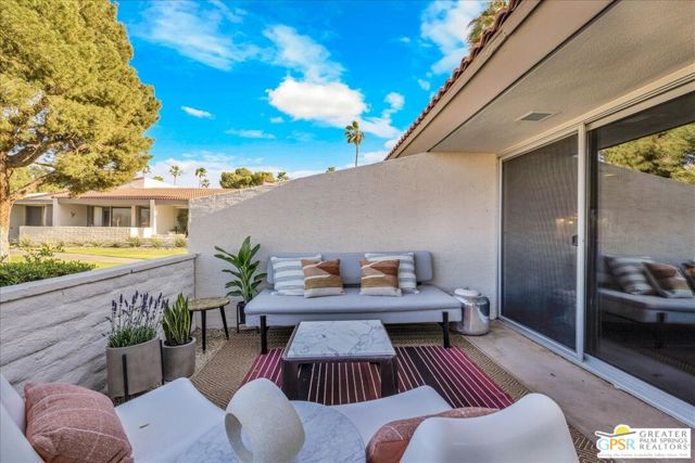 2530 N Whitewater Club Drive #A, Palm Springs, CA 92262
