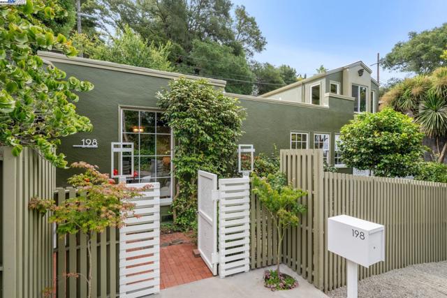 198 BRET HARTE ROAD, Berkeley CA: https://media.crmls.org/mediaz/05227433-3c39-4242-ab97-1ccce0ede8a6.jpg