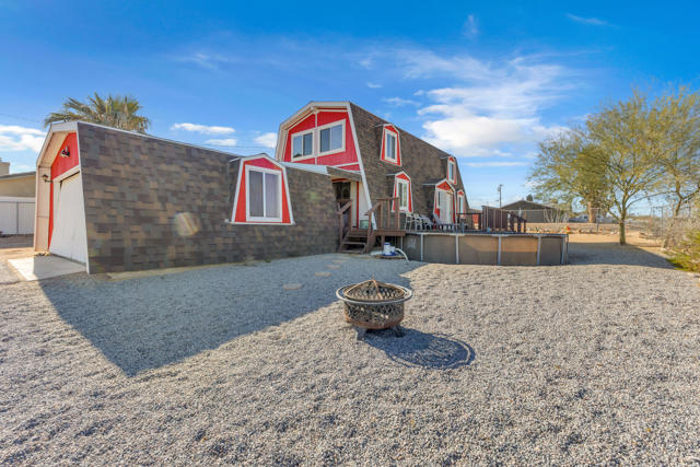 71915 Samarkand Drive, 29 Palms CA: https://media.crmls.org/mediaz/05236a21-2412-41a9-8de6-91dd2b6022ea.jpg