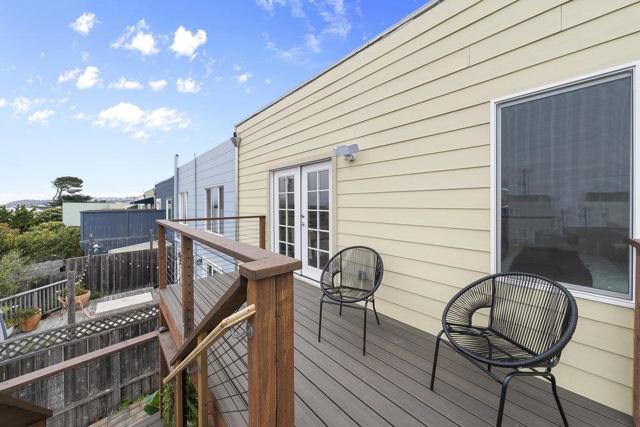 2239 43rd Avenue, San Francisco CA: https://media.crmls.org/mediaz/05239cec-96cb-457c-9947-b450a581a20e.jpg