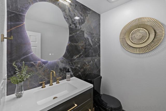348 Plaza Los Osos, Chula Vista CA: https://media.crmls.org/mediaz/0527249e-518f-40ad-8dc7-36046f85885f.jpg