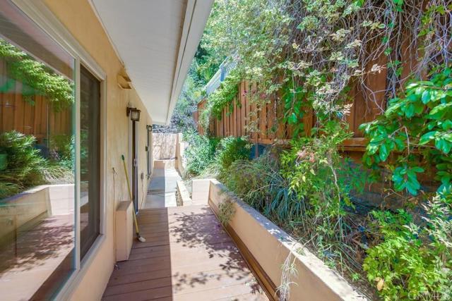 6032 Adobe Falls Rd, San Diego CA: https://media.crmls.org/mediaz/052877b5-b08a-4734-9c71-7858632ee391.jpg