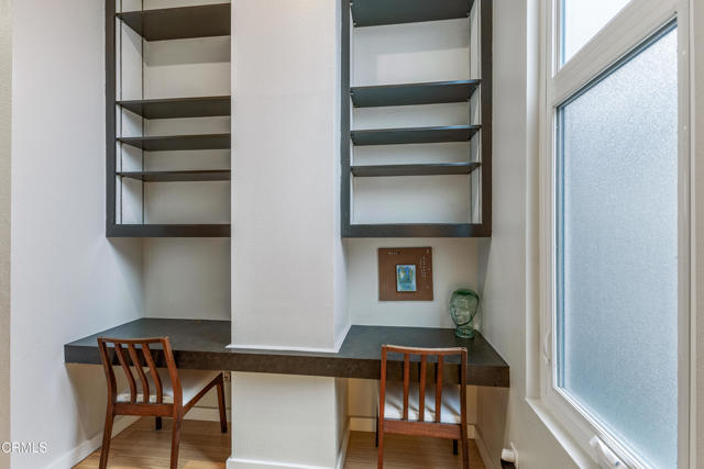 Detail Gallery Image 30 of 47 For 11912 Riverside Dr #20,  Valley Village,  CA 91607 - 2 Beds | 3 Baths