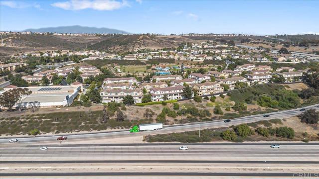 1463 Paseo Aurora, San Diego CA: https://media.crmls.org/mediaz/0528b947-9772-47ce-ba4e-f3da277567cd.jpg