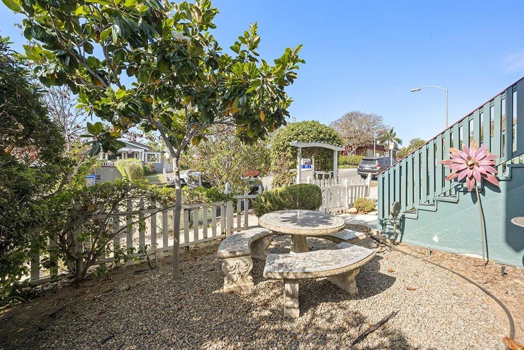 2683 C St - photo 3