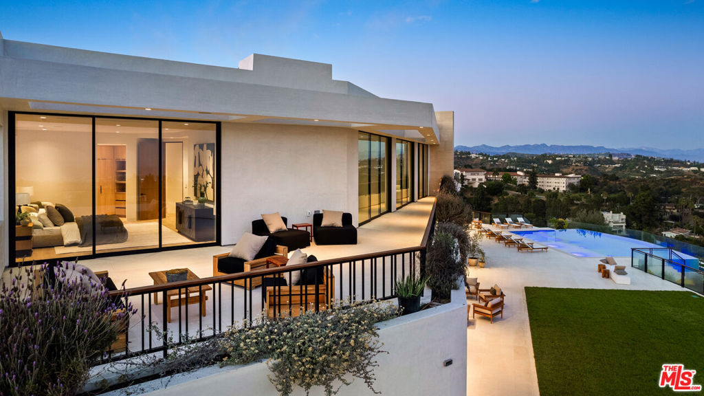 MLS #25570957 img 32