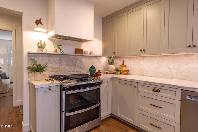 Detail Gallery Image 15 of 46 For 300 W Santa Ana St, Ojai,  CA 93023 - 5 Beds | 3/1 Baths