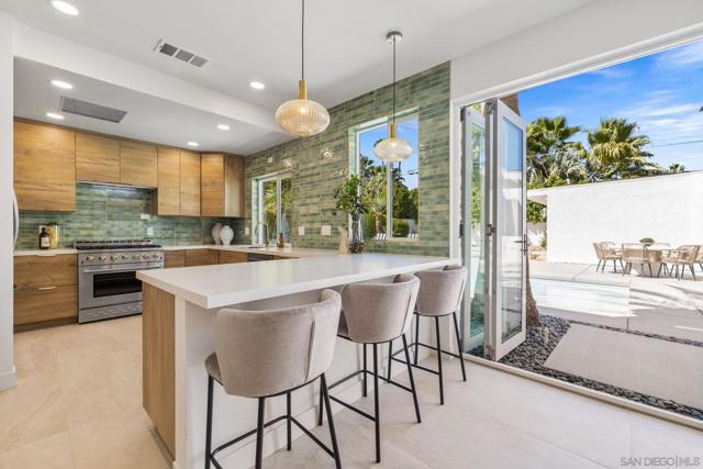252 E Ocotillo Ave., Palm Springs CA: https://media.crmls.org/mediaz/052aa5d8-faa3-4202-8a9f-e60a310c86ea.jpg