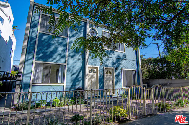 2428 Ocean Avenue photo 2