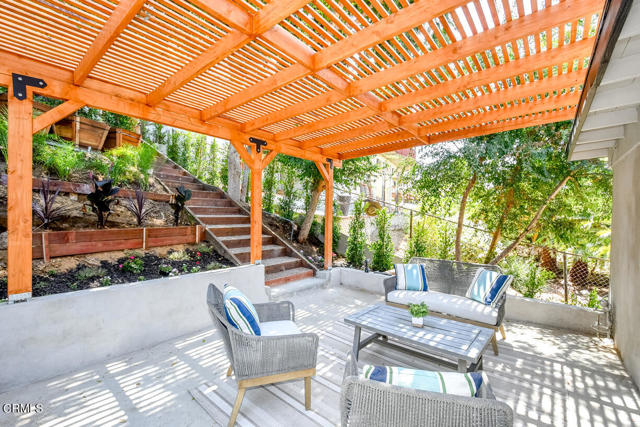 4035 W Avenue 42, Los Angeles CA: https://media.crmls.org/mediaz/052b8d09-dbea-42ab-8829-2335468cd656.jpg